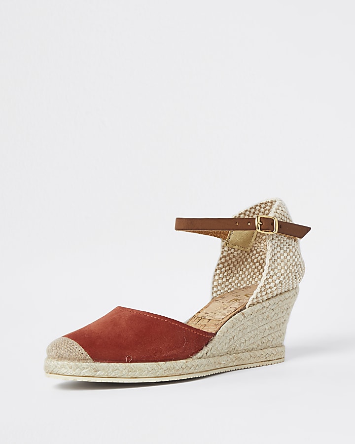 Ravel red wedge sandals