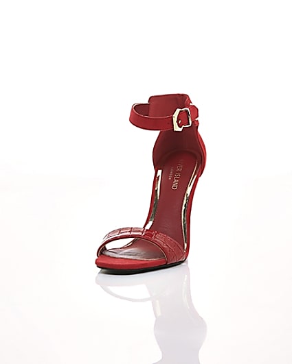 360 degree animation of product Red croc barely there sandals frame-2