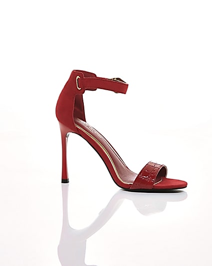 360 degree animation of product Red croc barely there sandals frame-8