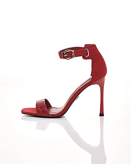 360 degree animation of product Red croc barely there sandals frame-21