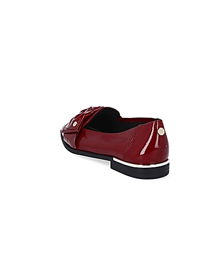 360 degree animation of product Red faux leather bow loafers frame-7