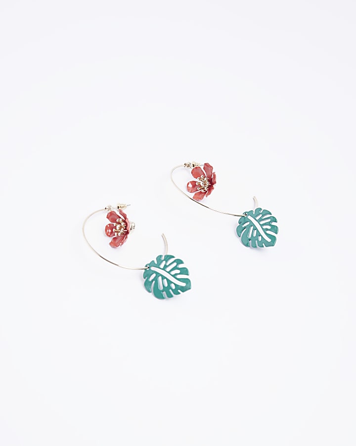 Red flower and leaf hoops