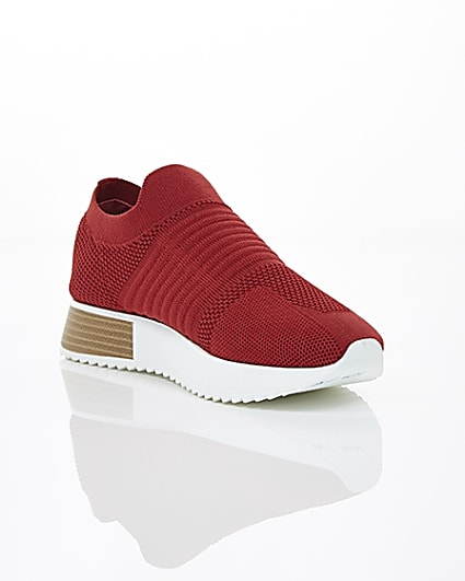360 degree animation of product Red knitted runner trainers frame-6