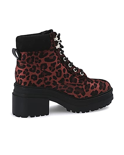 360 degree animation of product Red leopard print lace-up chunky boots frame-17