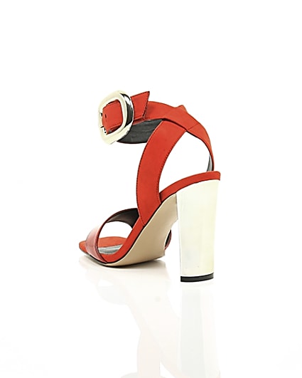 360 degree animation of product Red oversized gold tone buckle sandal frame-18