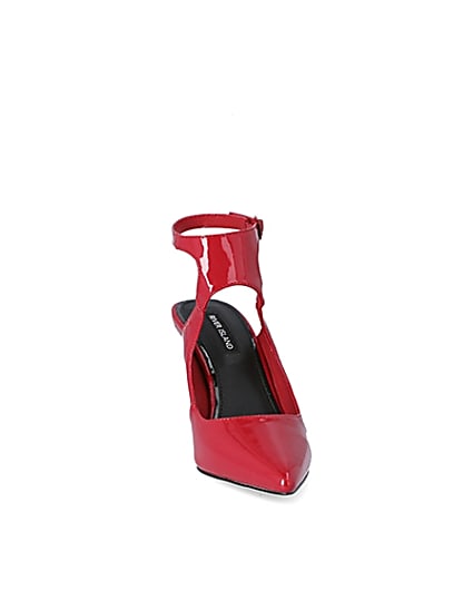 360 degree animation of product Red patent cut out court shoe frame-20