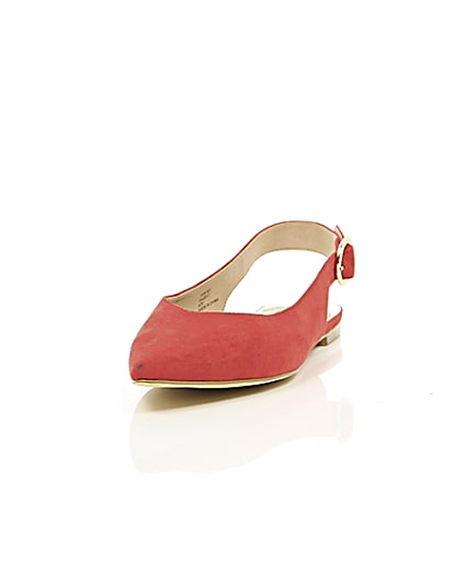 360 degree animation of product Red pointed slingback shoes frame-2
