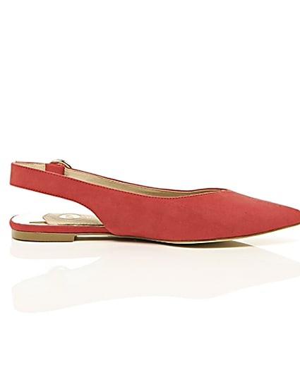 360 degree animation of product Red pointed slingback shoes frame-9