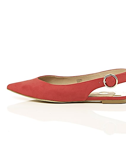 360 degree animation of product Red pointed slingback shoes frame-21
