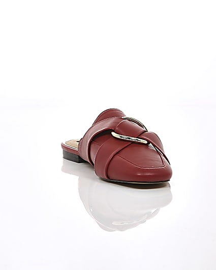 360 degree animation of product Red ring wide fit backless loafer frame-5