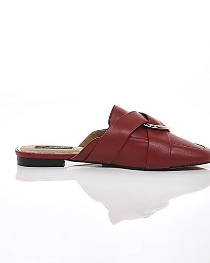 360 degree animation of product Red ring wide fit backless loafer frame-9