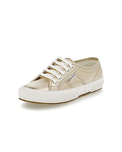 360 degree animation of product Rose gold Superga classic runner trainers frame-0
