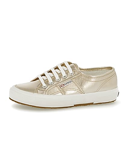 360 degree animation of product Rose gold Superga classic runner trainers frame-2