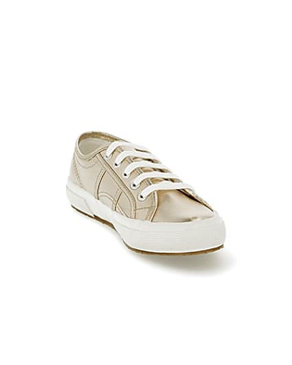 360 degree animation of product Rose gold Superga classic runner trainers frame-19