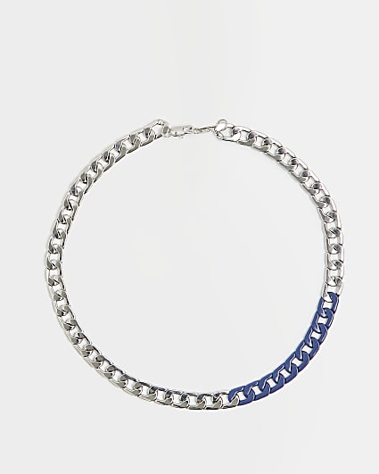 Silver chain link necklace