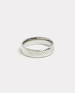 Silver colour band ring