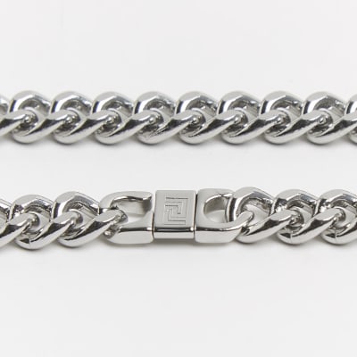Silver colour engraved clasp chain necklace