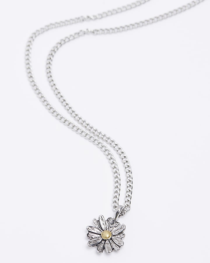 Silver colour flower necklace