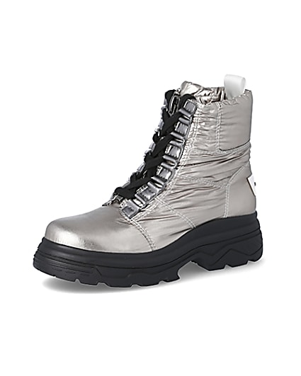 360 degree animation of product Silver lace-up chunky moon boots frame-1