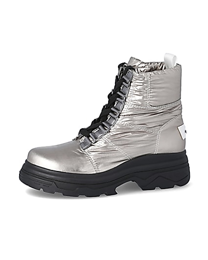 360 degree animation of product Silver lace-up chunky moon boots frame-2
