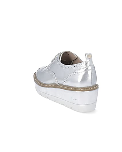 360 degree animation of product Silver lace-up flatform brogue shoes frame-7