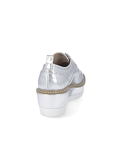 360 degree animation of product Silver lace-up flatform brogue shoes frame-10