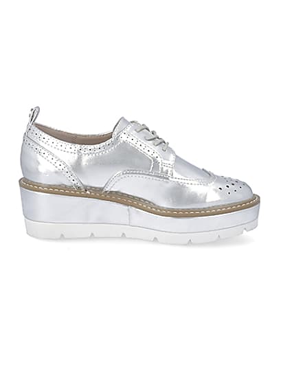 360 degree animation of product Silver lace-up flatform brogue shoes frame-15