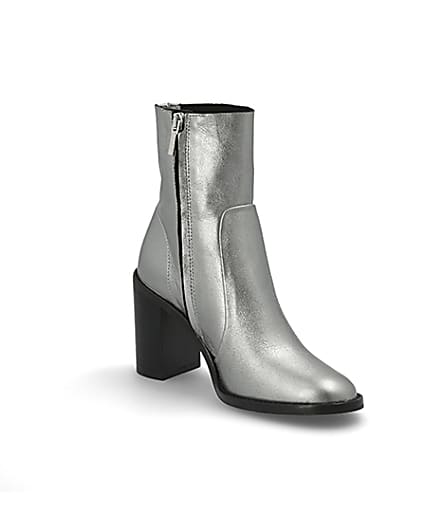 360 degree animation of product Silver leather sock boot frame-18