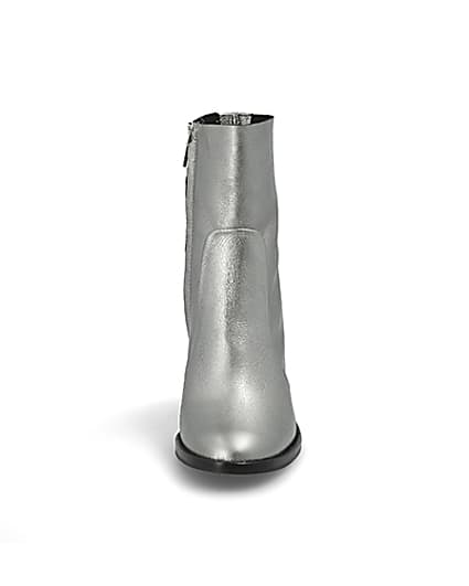 360 degree animation of product Silver leather sock boot frame-21