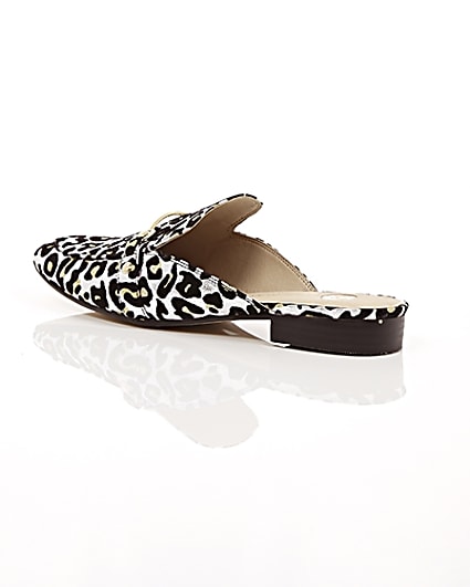 360 degree animation of product Silver leopard print backless loafers frame-19