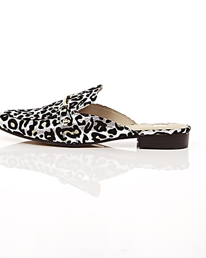 360 degree animation of product Silver leopard print backless loafers frame-21