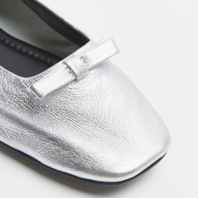 Silver metallic ballerina pumps