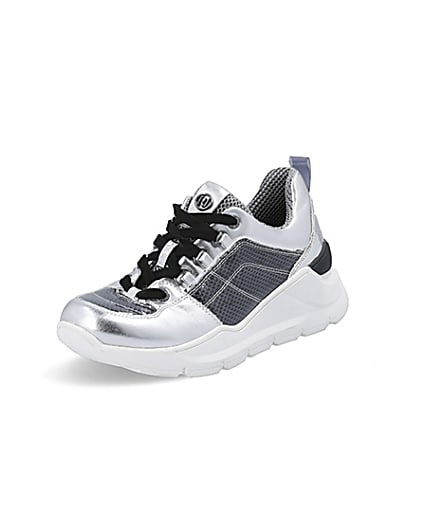 360 degree animation of product Silver metallic lace up runner trainers frame-0