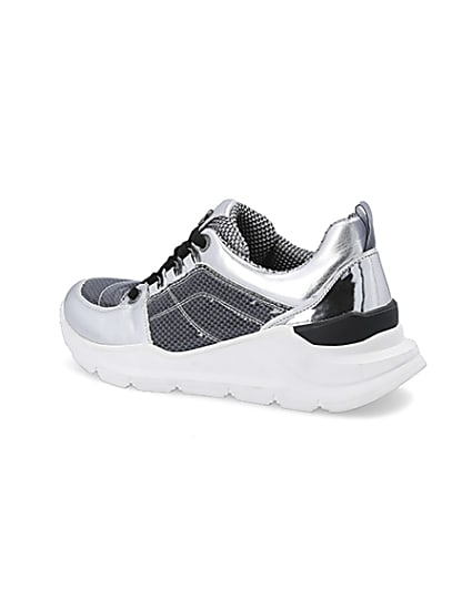 360 degree animation of product Silver metallic lace up runner trainers frame-5