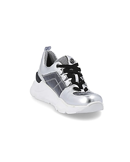 360 degree animation of product Silver metallic lace up runner trainers frame-19