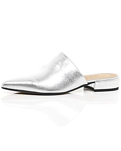 360 degree animation of product Silver metallic leather slip on mules frame-23