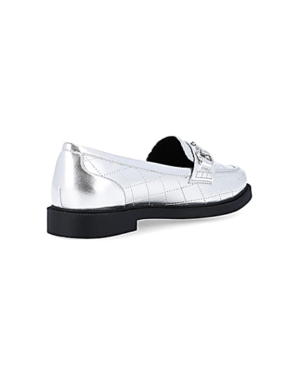 360 degree animation of product Silver metallic quilted loafers frame-12