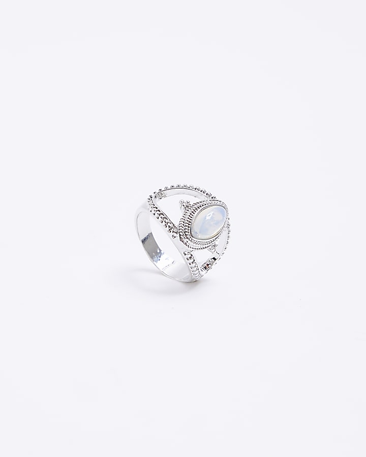 Silver oval embellished ring