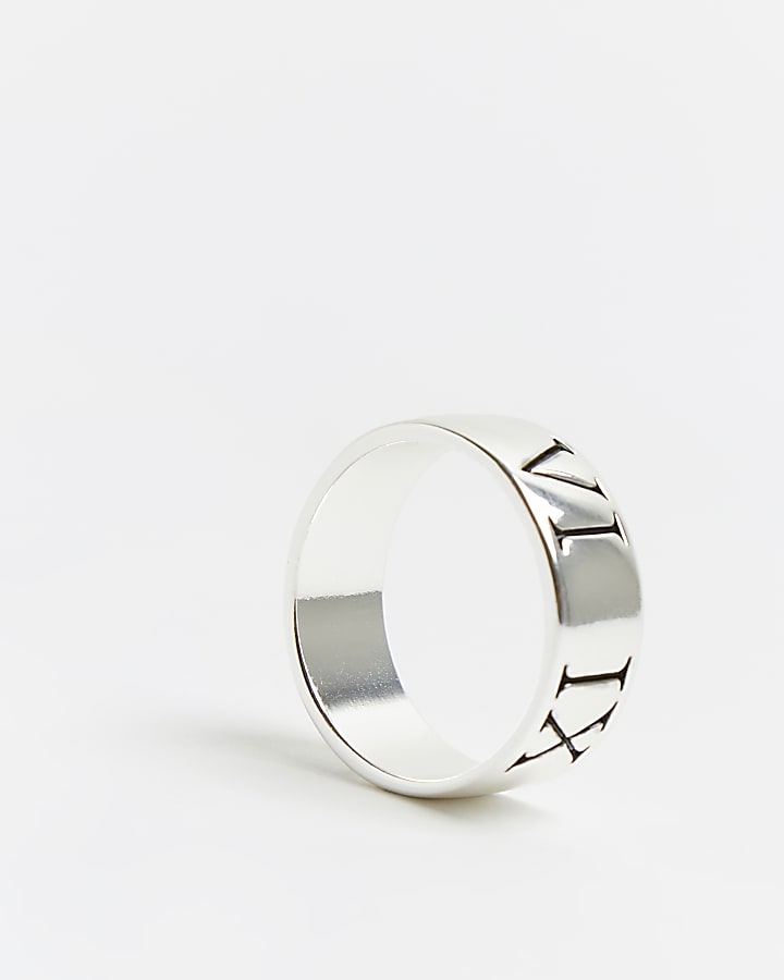 Silver plated numerals engraved band ring