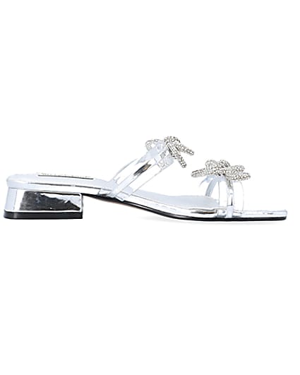 360 degree animation of product Silver wide fit embellished bow sandals frame-15