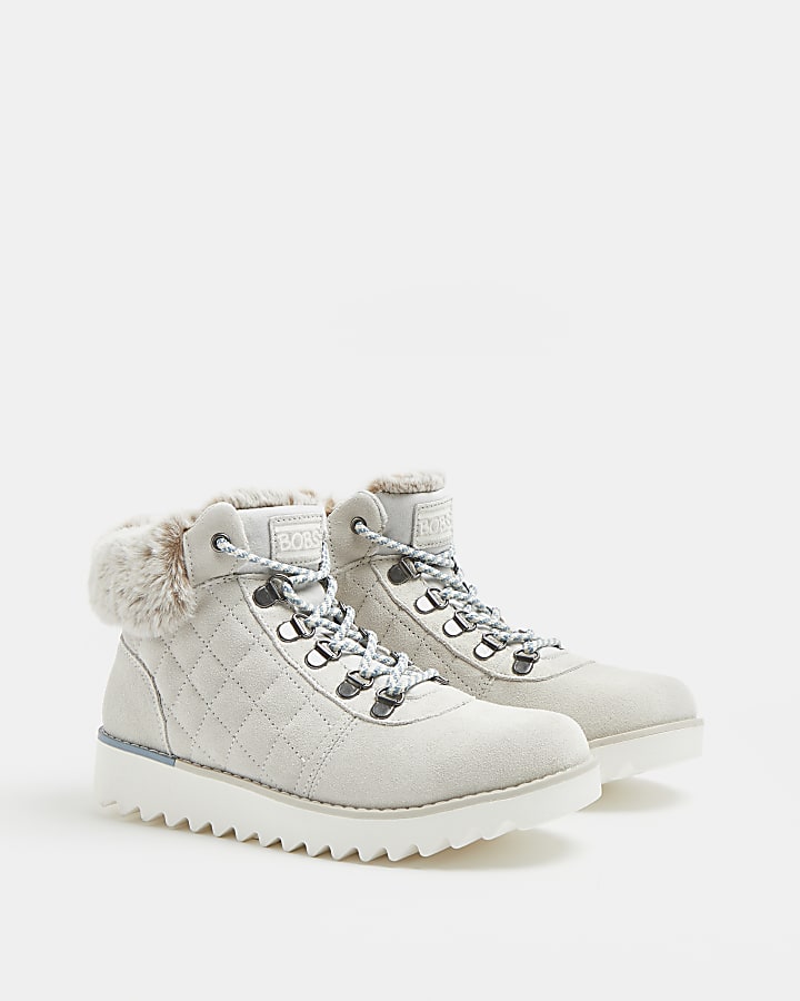 Skechers white Mountain Kiss boots