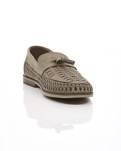360 degree animation of product Stone leather woven tassel front loafers frame-5