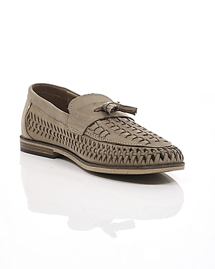 360 degree animation of product Stone leather woven tassel front loafers frame-6