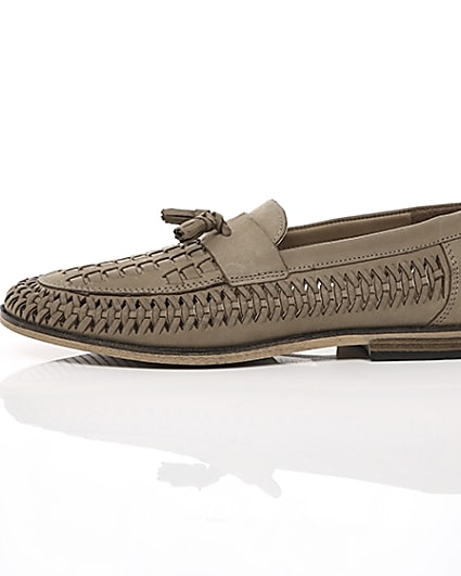 360 degree animation of product Stone leather woven tassel front loafers frame-22