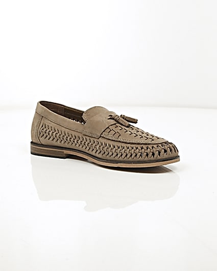 360 degree animation of product Stone leather woven tassel loafers frame-7