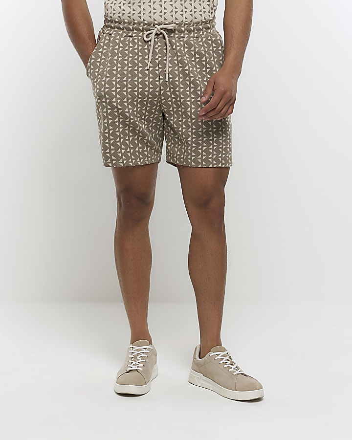 Stone regular fit geometric print shorts