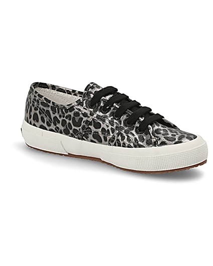 360 degree animation of product Superga silver leopard print runner trainers frame-17