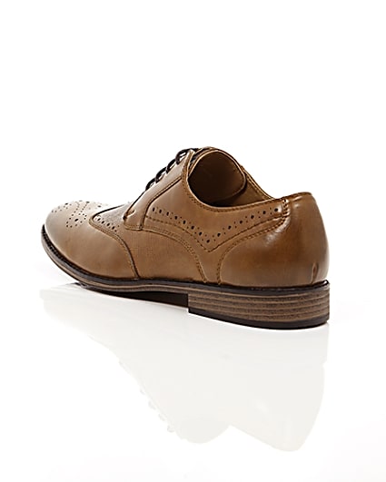 360 degree animation of product Tan brown croc embossed panel brogues frame-18