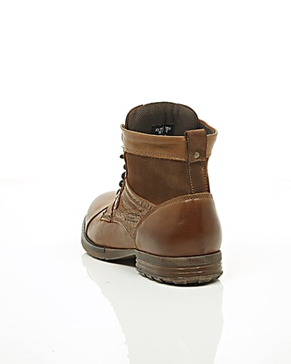 360 degree animation of product Tan leather and suede toe cap work boots frame-17