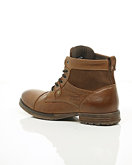 360 degree animation of product Tan leather and suede toe cap work boots frame-19